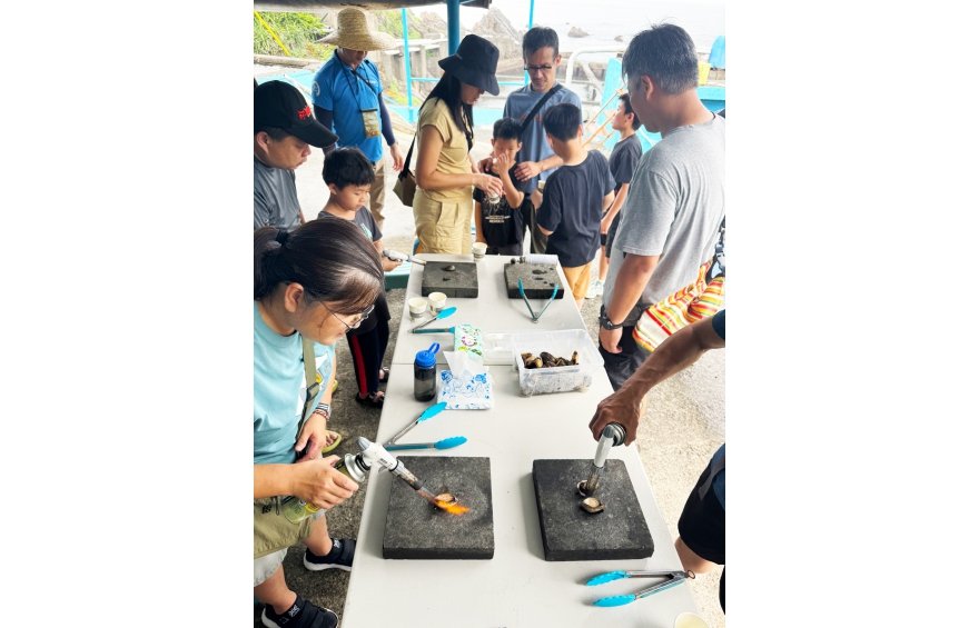 【Abalone Farm Experience & Kayak/SUP Adventure】The Ultimate 2 in 1 Eco-Tour